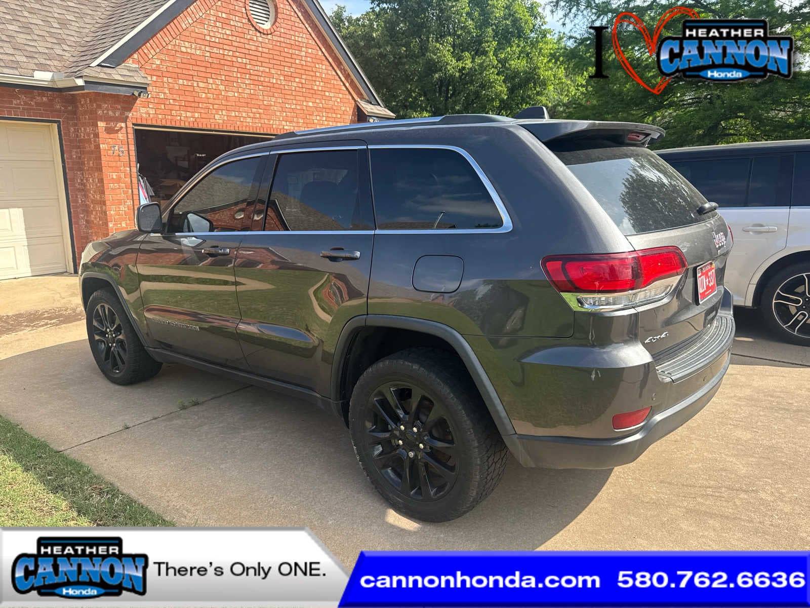 2020 Jeep Grand Cherokee Laredo E