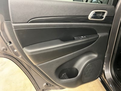 2020 Jeep Grand Cherokee Laredo E