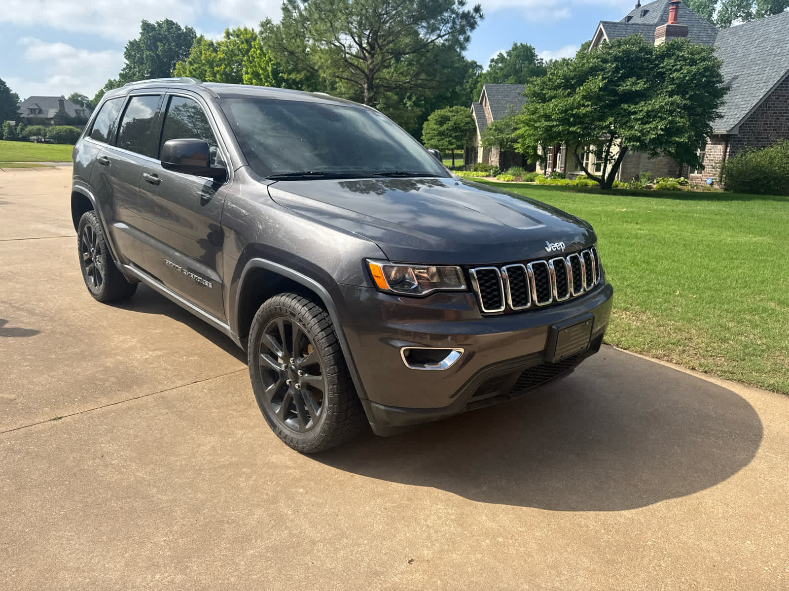 2020 Jeep Grand Cherokee Laredo E