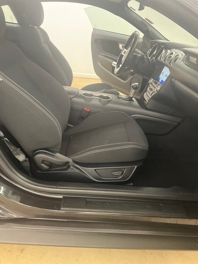 2022 Ford Mustang EcoBoost