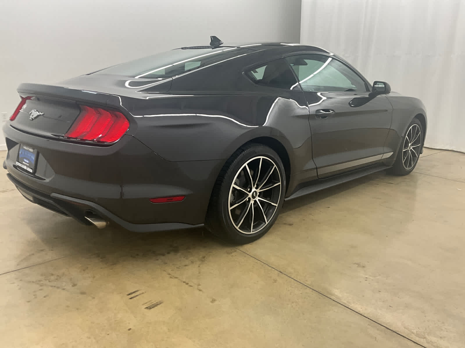 2022 Ford Mustang EcoBoost