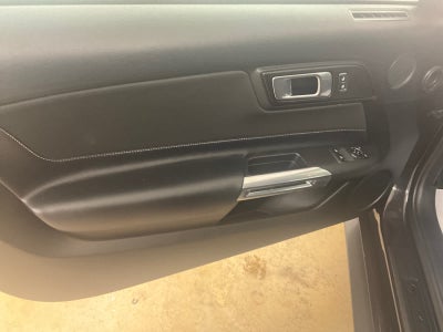 2022 Ford Mustang EcoBoost