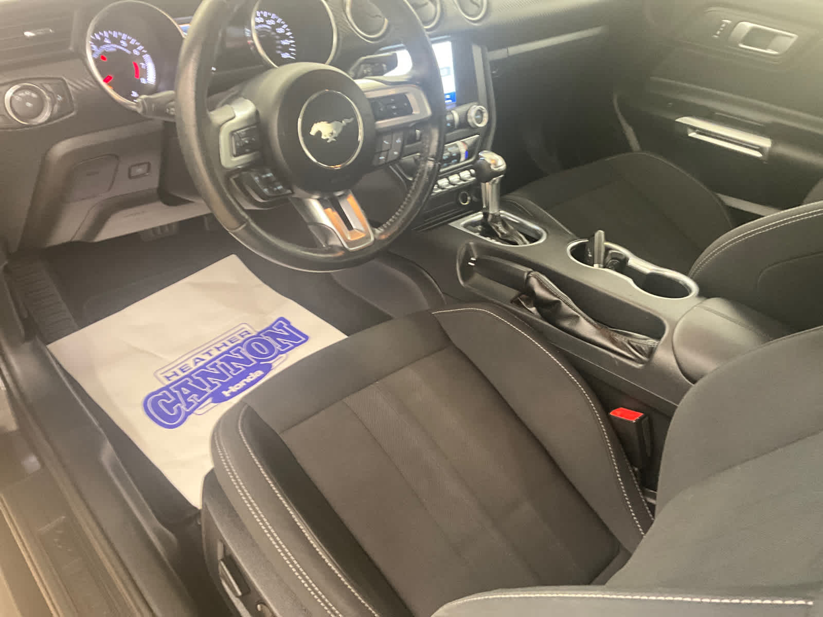 2022 Ford Mustang EcoBoost