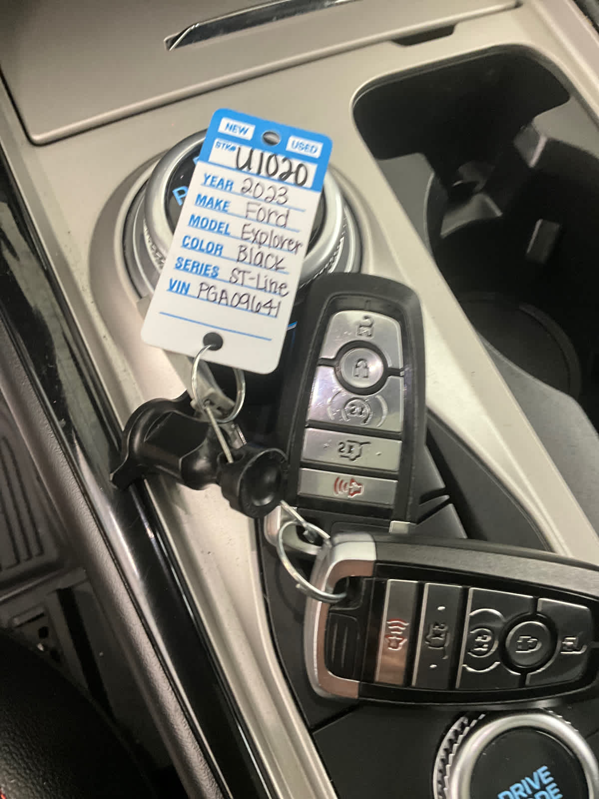 2023 Ford Explorer ST-Line