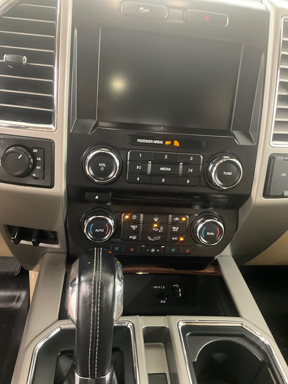 2015 Ford F-150 Lariat