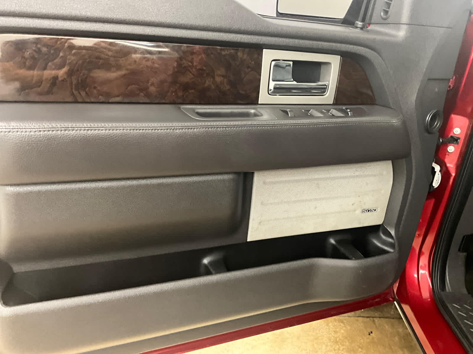 2014 Ford F-150 Platinum