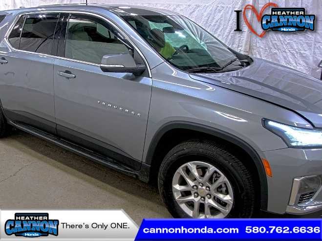 2023 Chevrolet Traverse LS