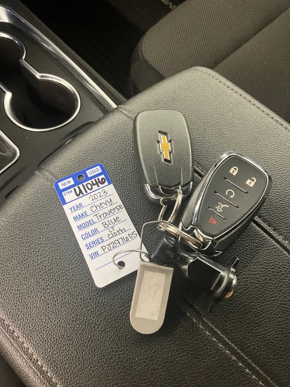 2023 Chevrolet Traverse LT Cloth
