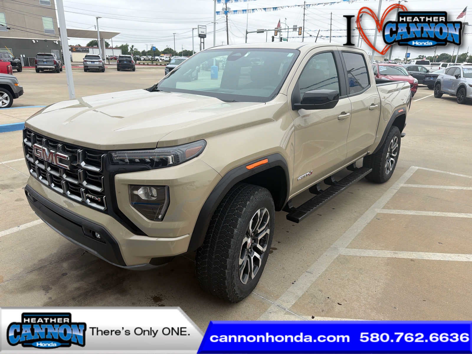 2023 GMC Canyon 4WD AT4
