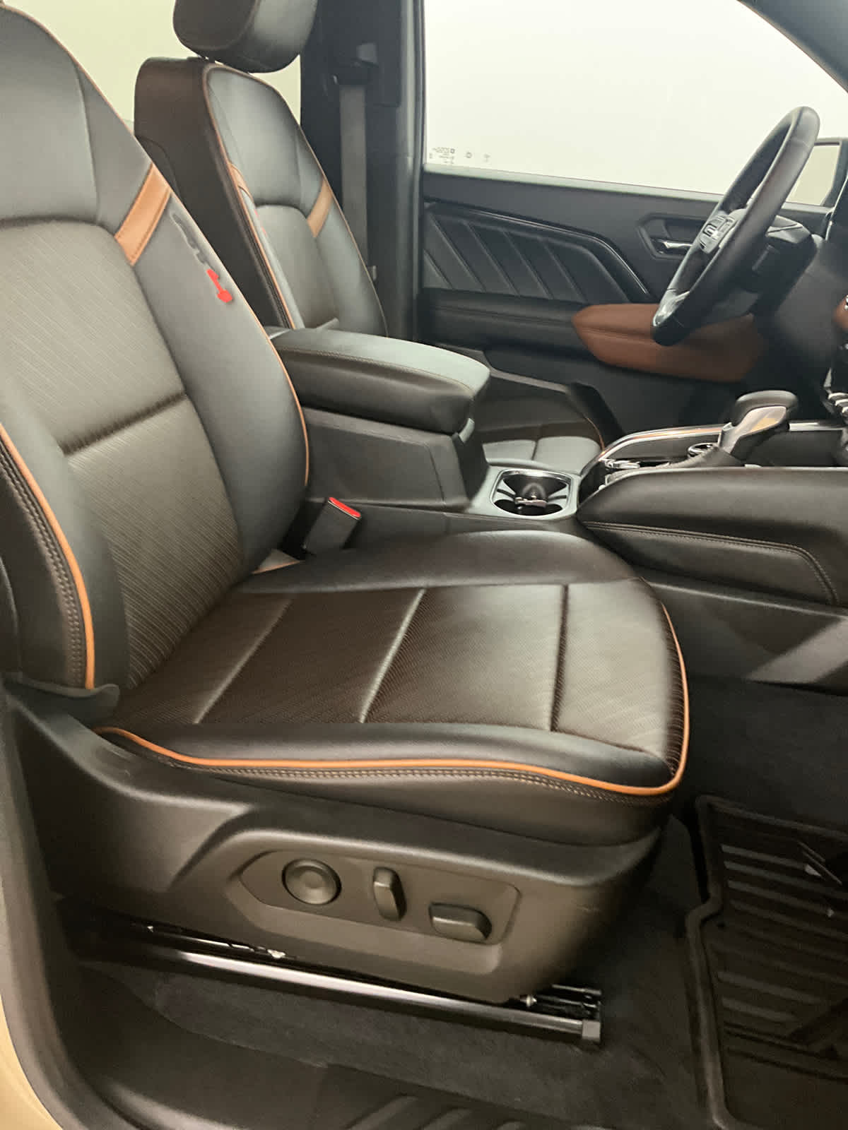 2023 GMC Canyon 4WD AT4
