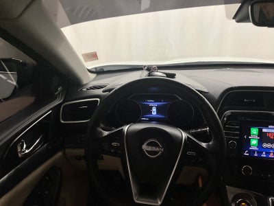 2023 Nissan Maxima Platinum