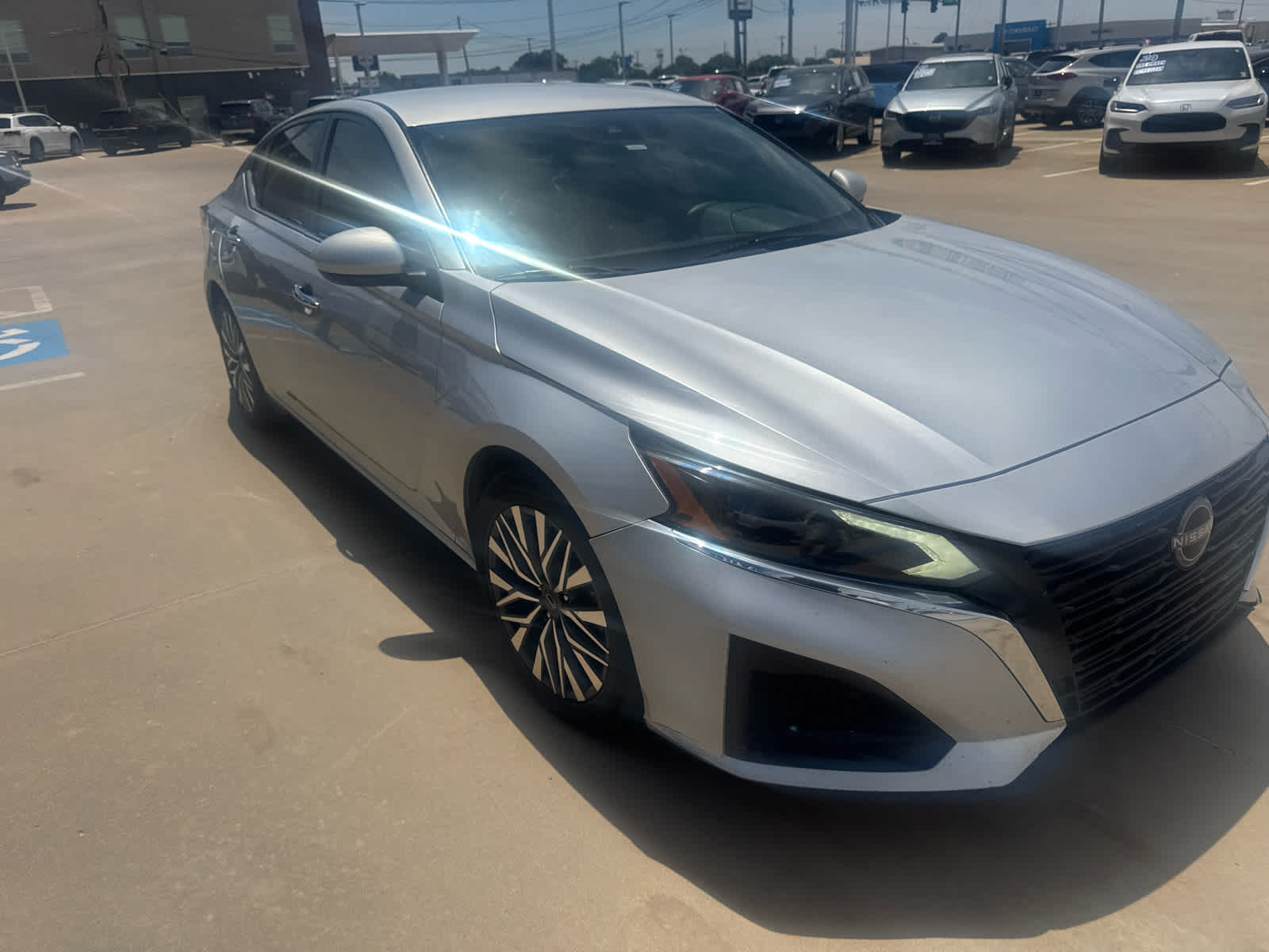 2023 Nissan Altima 2.5 SV