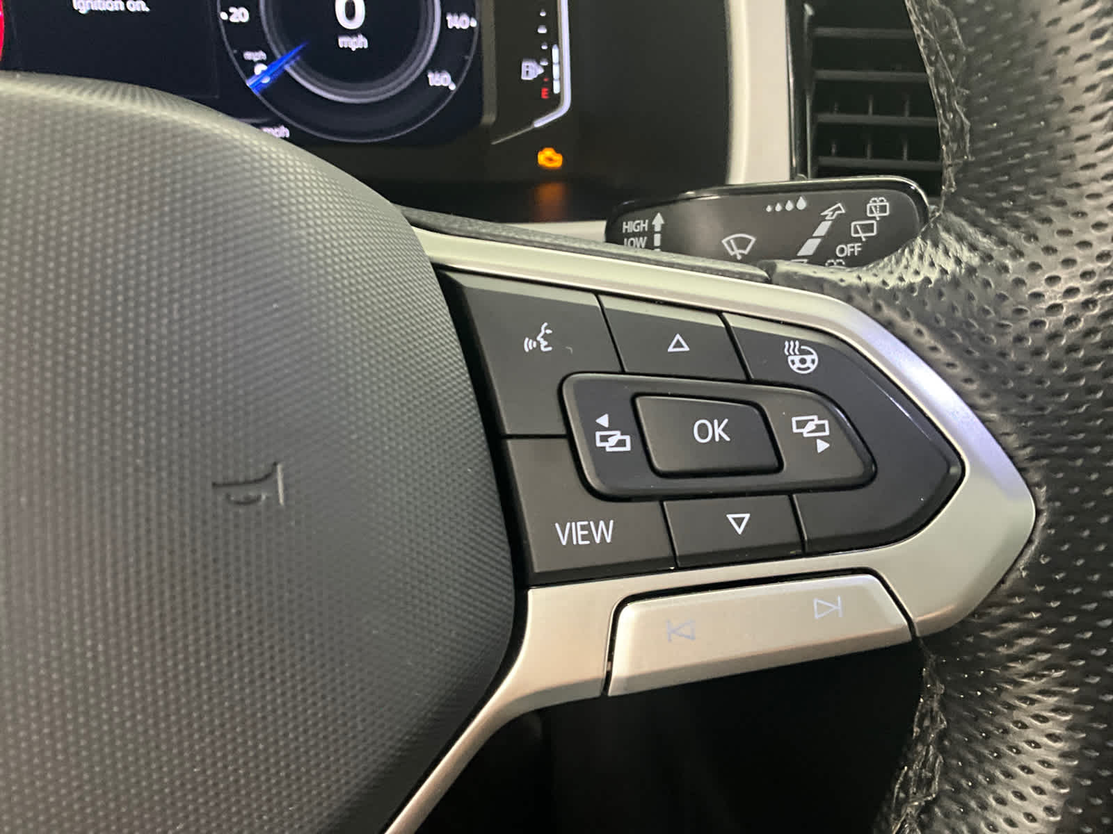 2022 Volkswagen Atlas 3.6L V6 SEL Premium R-Line