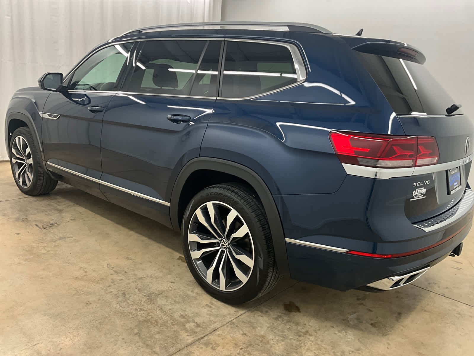 2022 Volkswagen Atlas 3.6L V6 SEL Premium R-Line