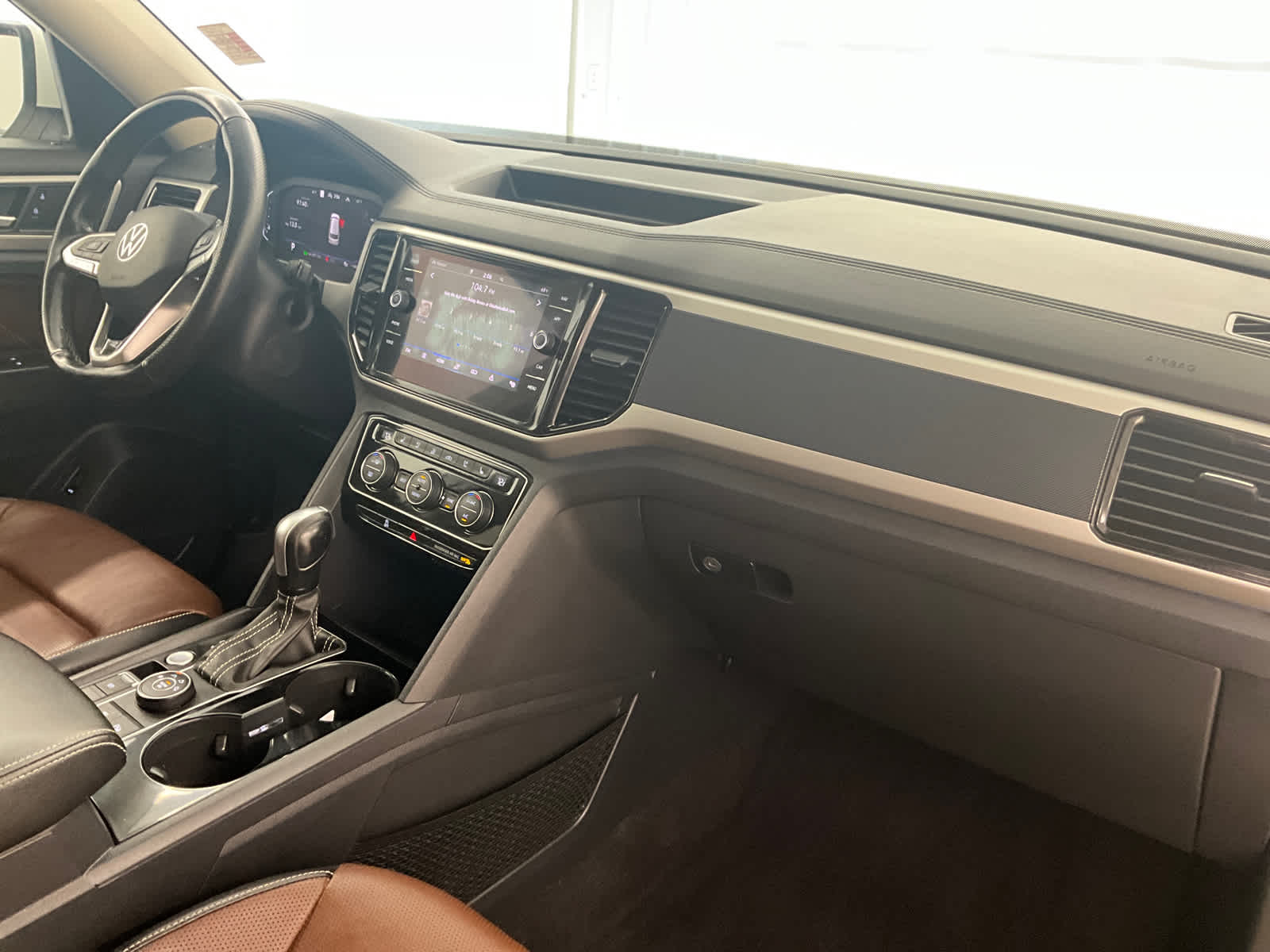 2022 Volkswagen Atlas 3.6L V6 SEL Premium R-Line