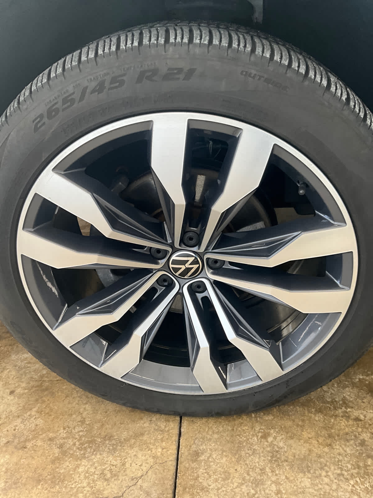 2022 Volkswagen Atlas 3.6L V6 SEL Premium R-Line
