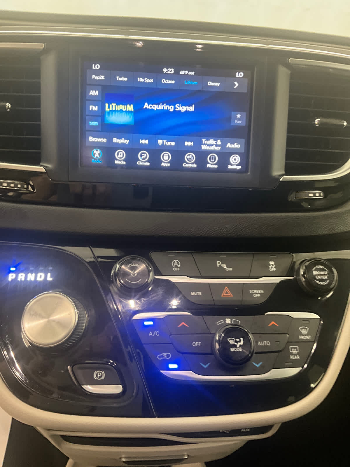 2020 Chrysler Pacifica Touring L