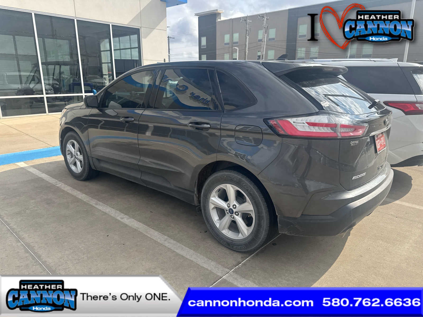 2020 Ford Edge SE