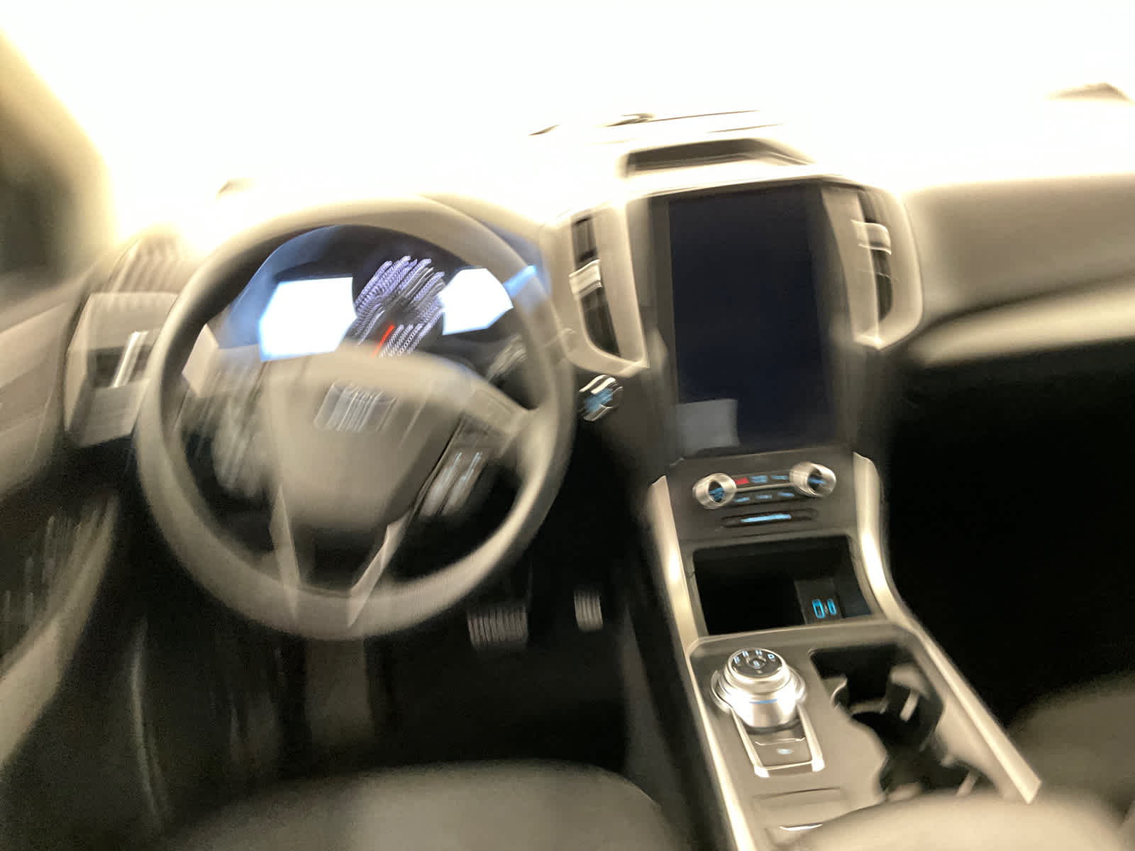2024 Ford Edge SE