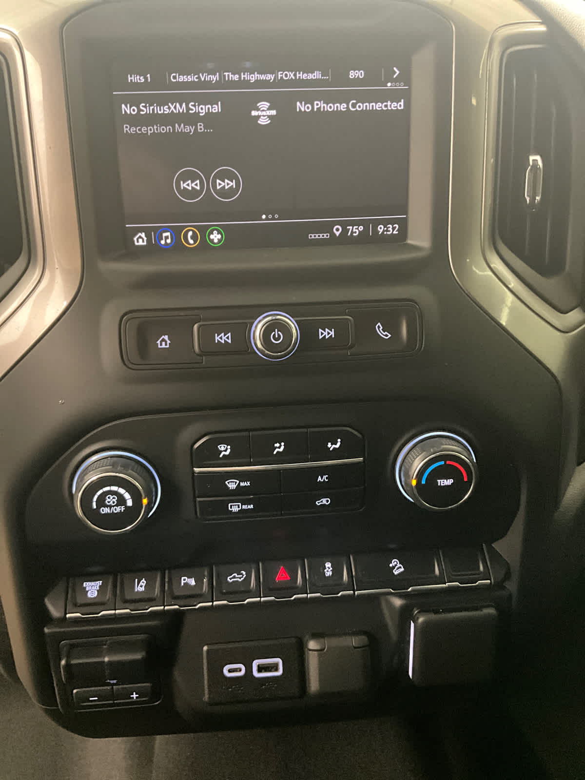 2024 Chevrolet Silverado 2500HD Custom - Photo 23