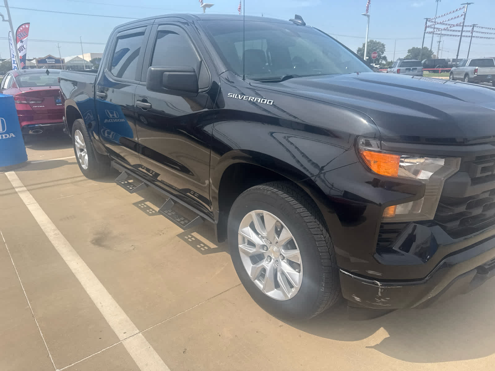 2023 Chevrolet Silverado 1500 Custom