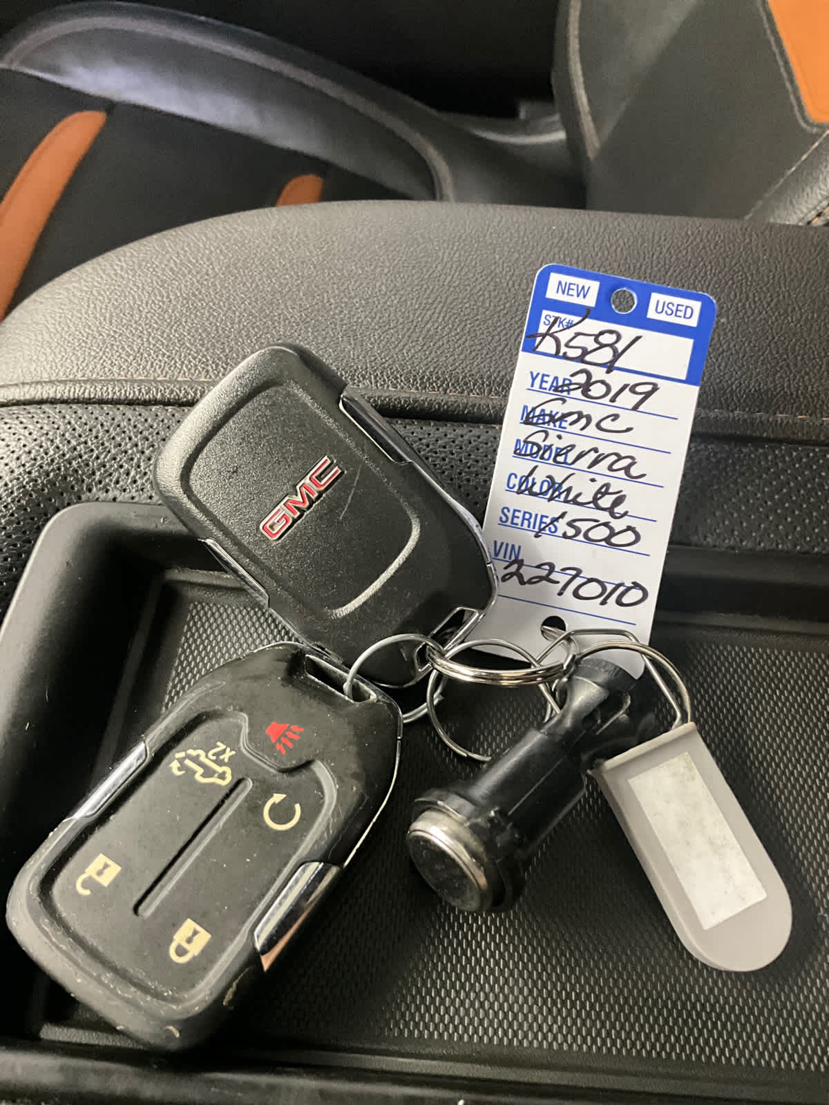 2019 GMC Sierra 1500 AT4