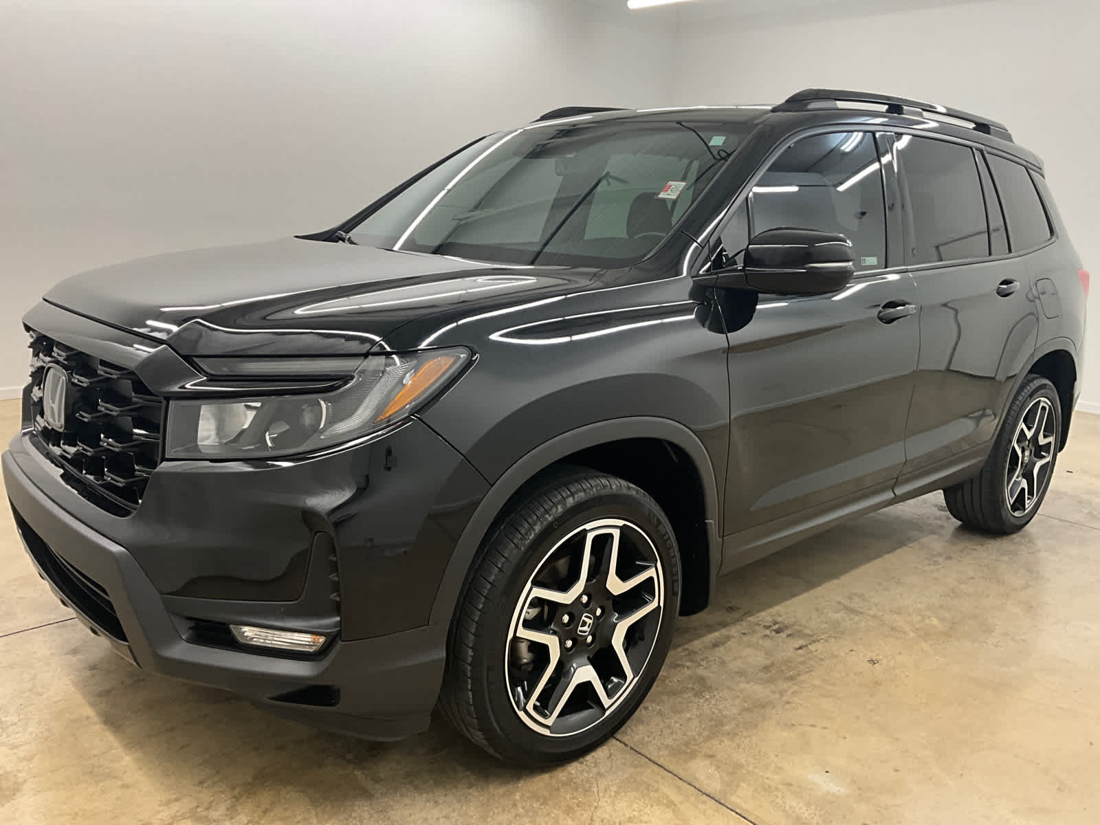 2023 Honda Passport Elite