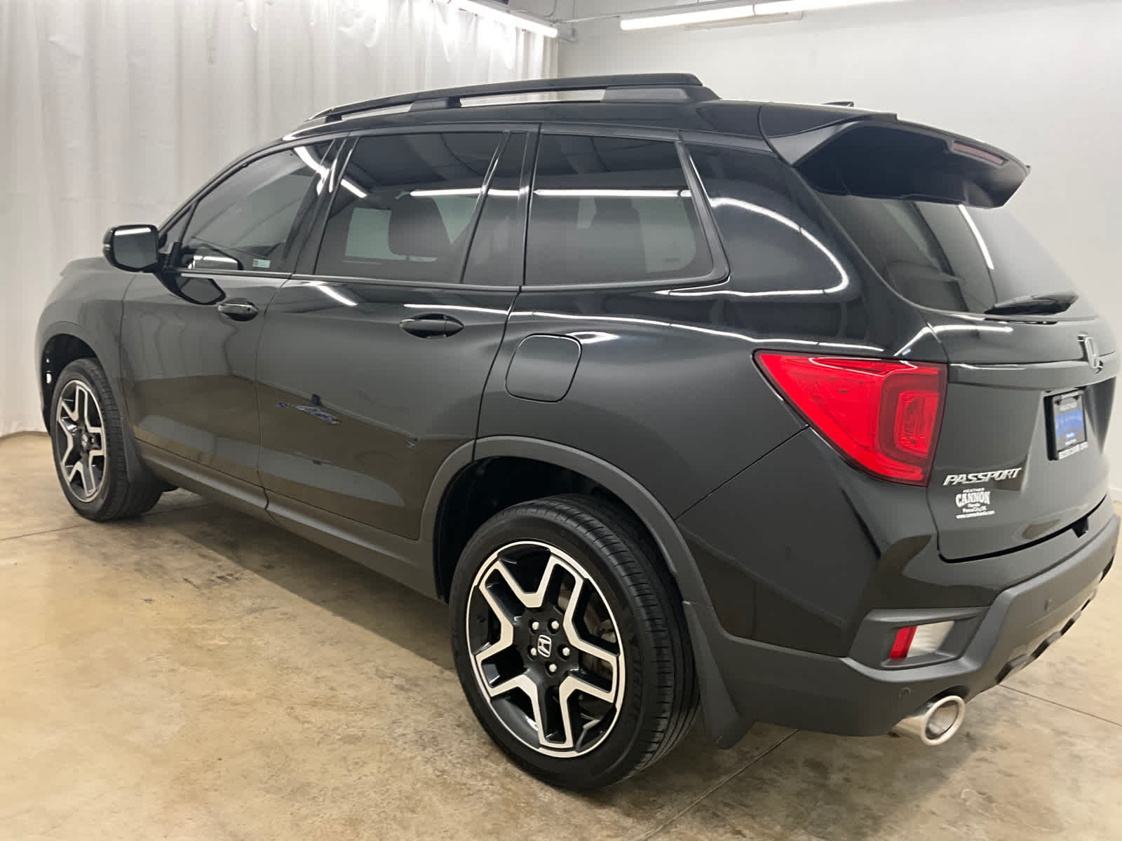 2023 Honda Passport Elite