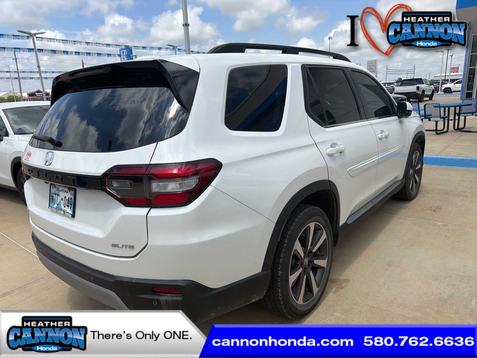 2023 Honda Pilot Elite
