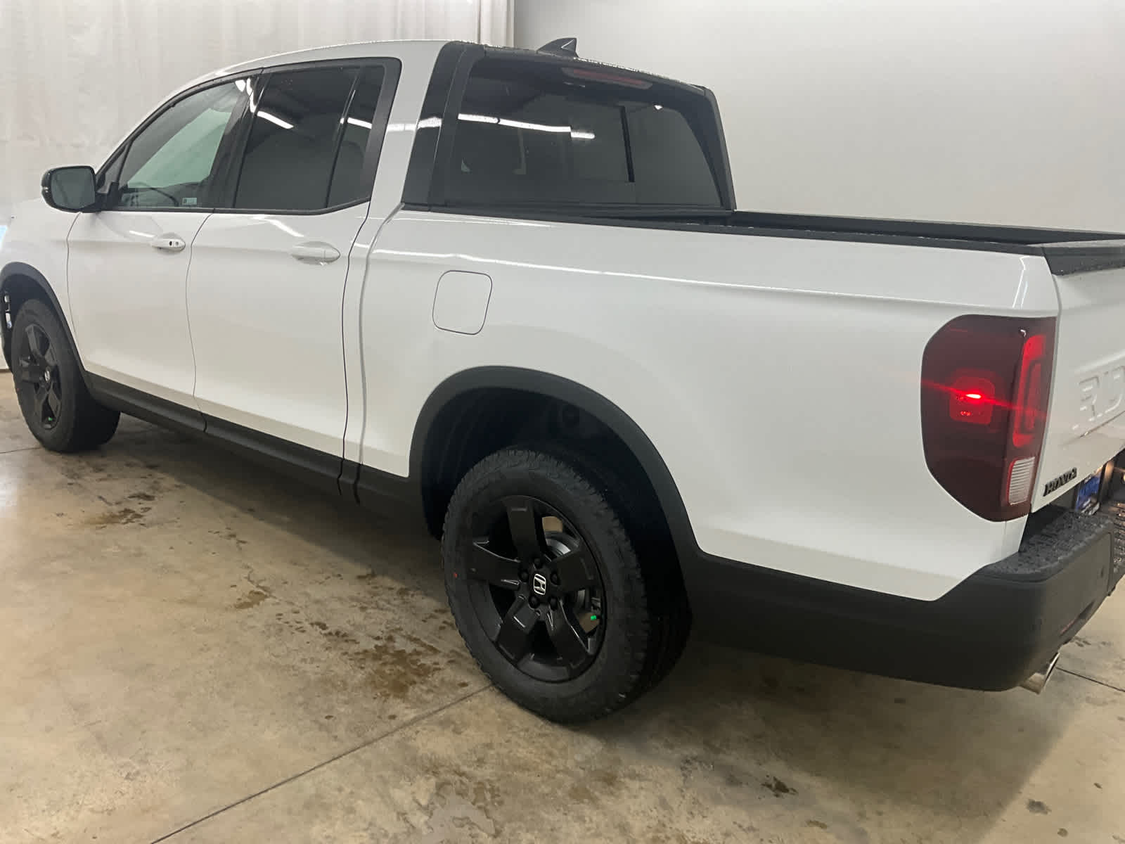 2026 Honda Ridgeline Black Edition Two-Tone