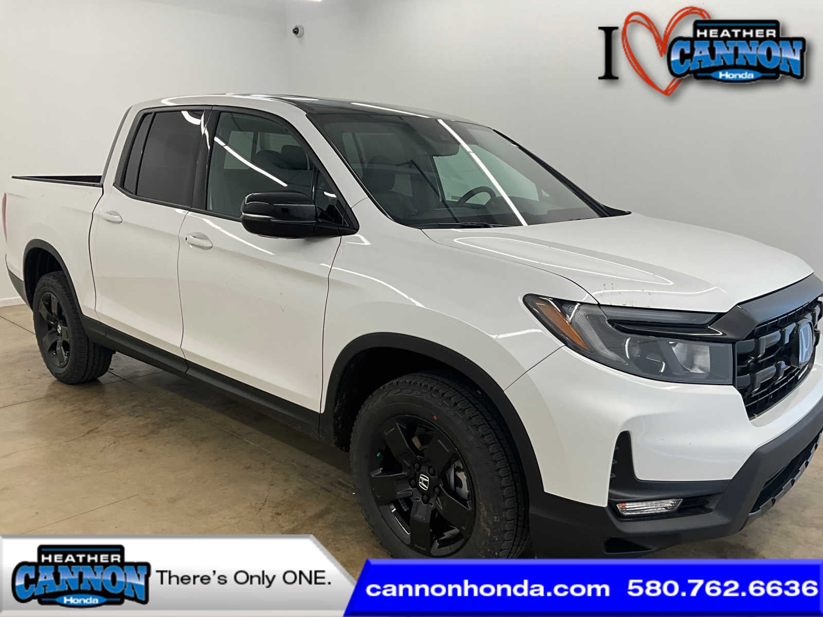 2026 Honda Ridgeline Black Edition 2-Tone's photo