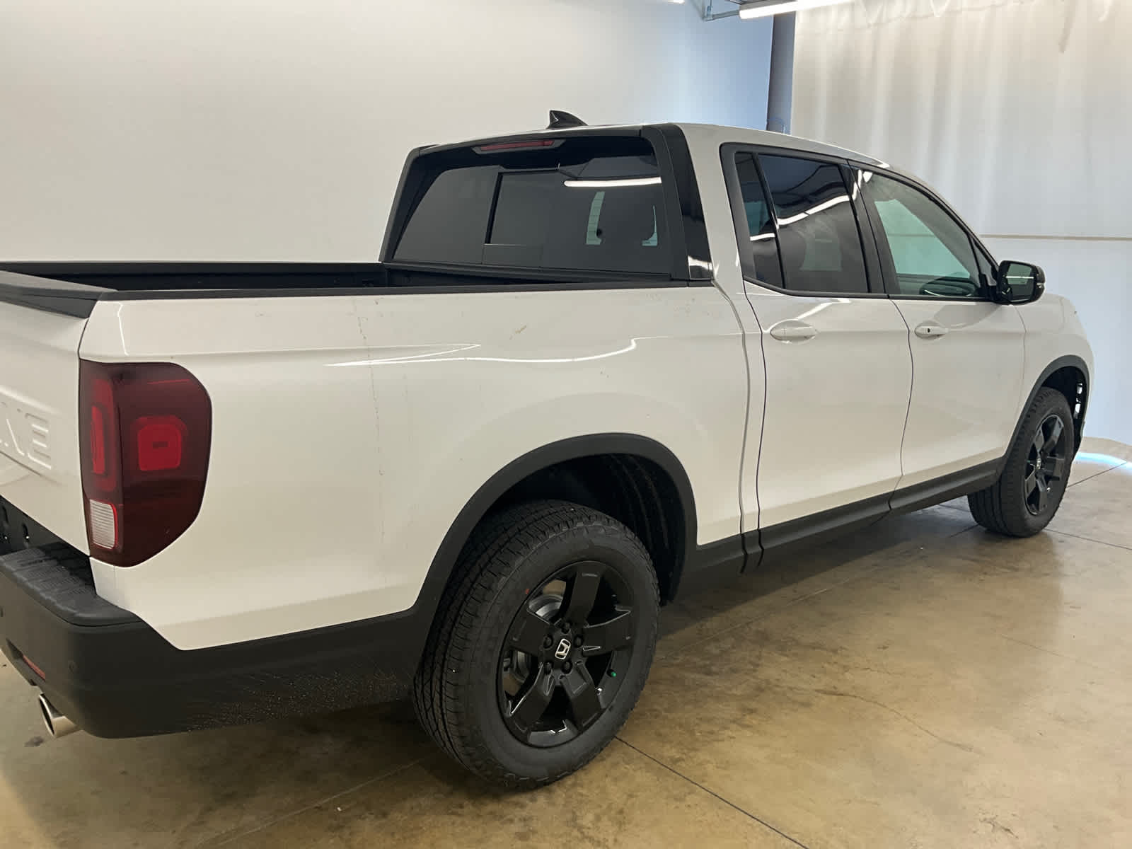 2026 Honda Ridgeline Black Edition Two-Tone