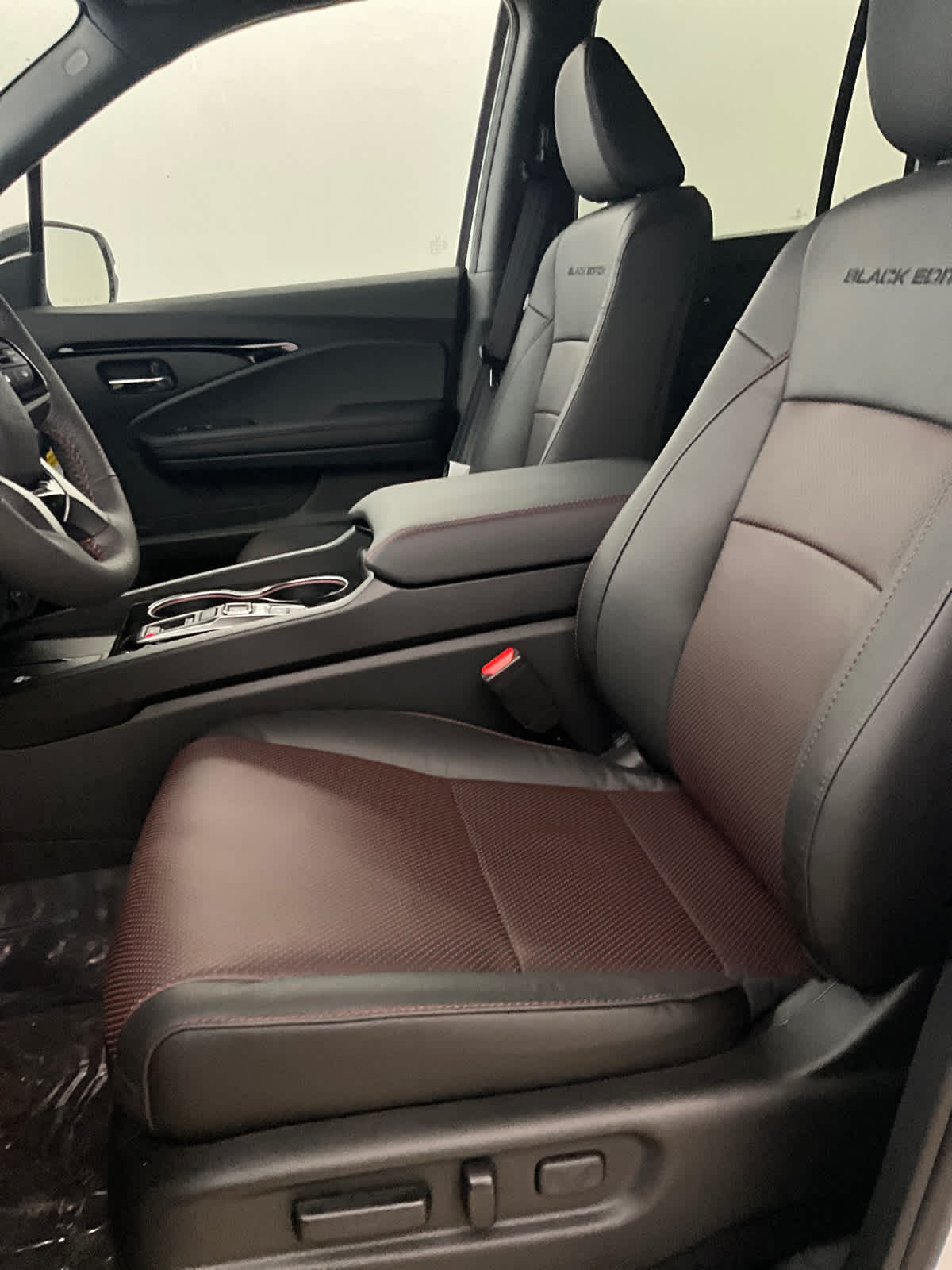 2026 Honda Ridgeline Black Edition Two-Tone