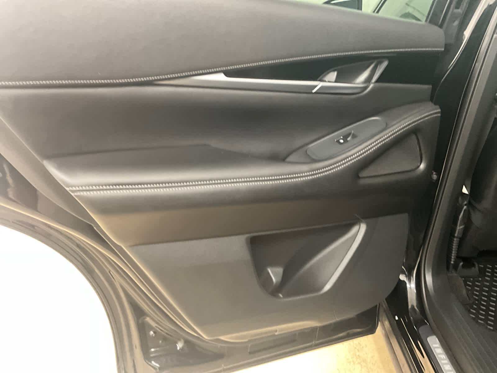 2023 INFINITI QX60 PURE