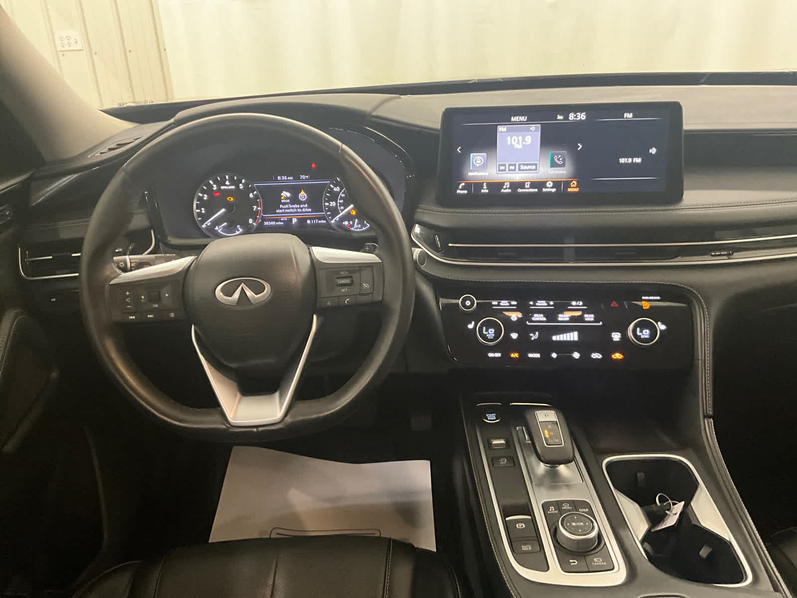 2023 INFINITI QX60 PURE