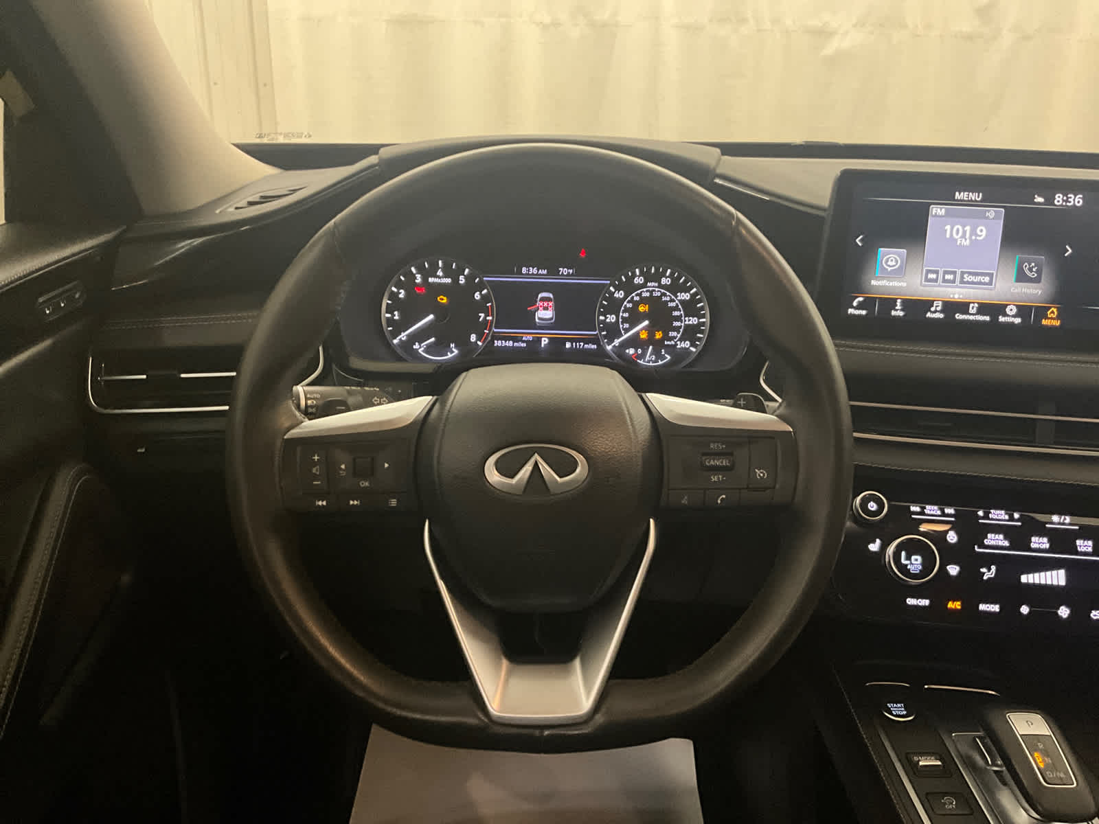 2023 INFINITI QX60 PURE