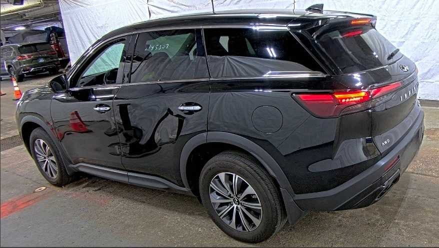 2023 INFINITI QX60 PURE