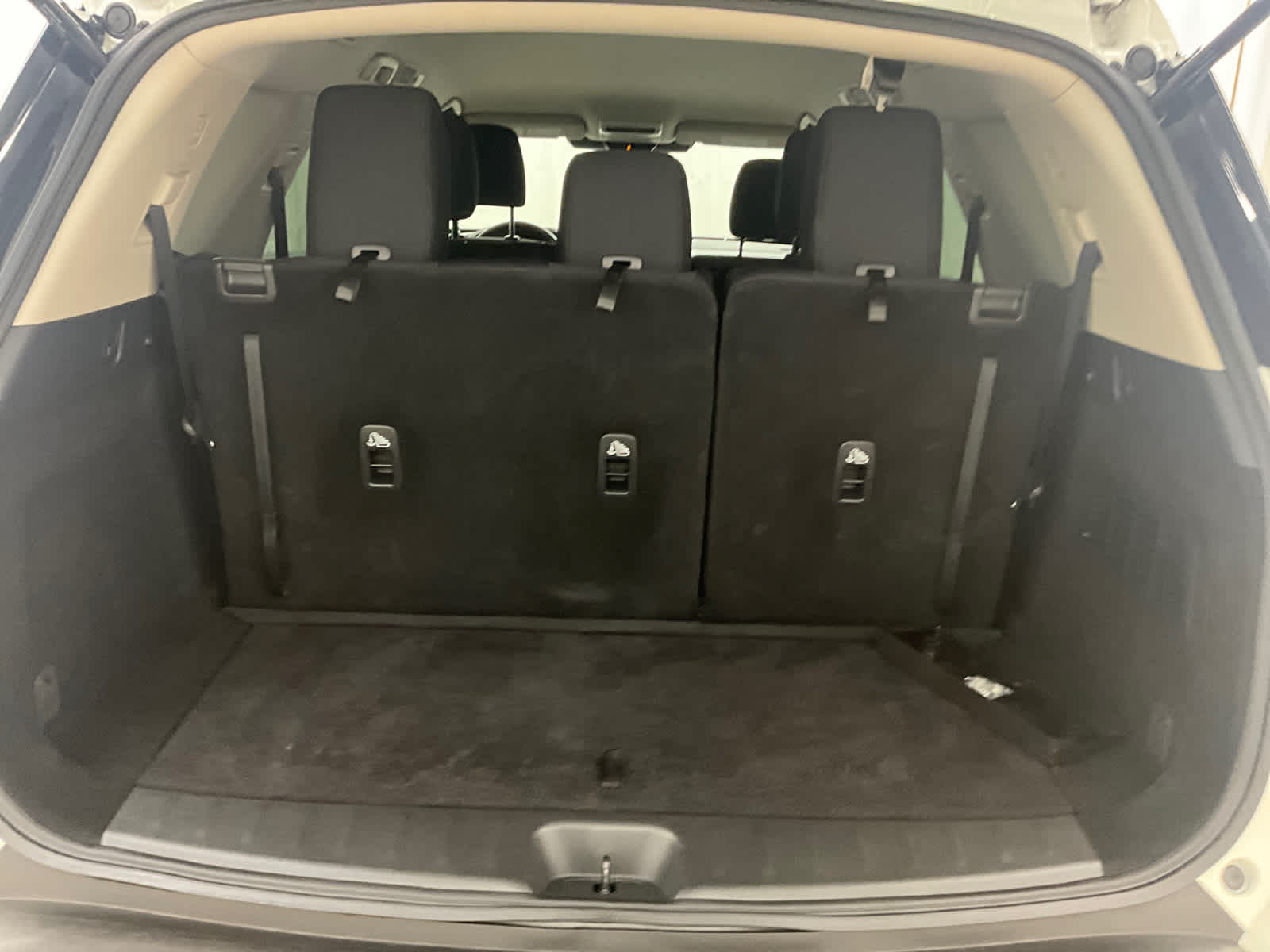 2024 Nissan Pathfinder S