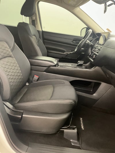 2024 Nissan Pathfinder S
