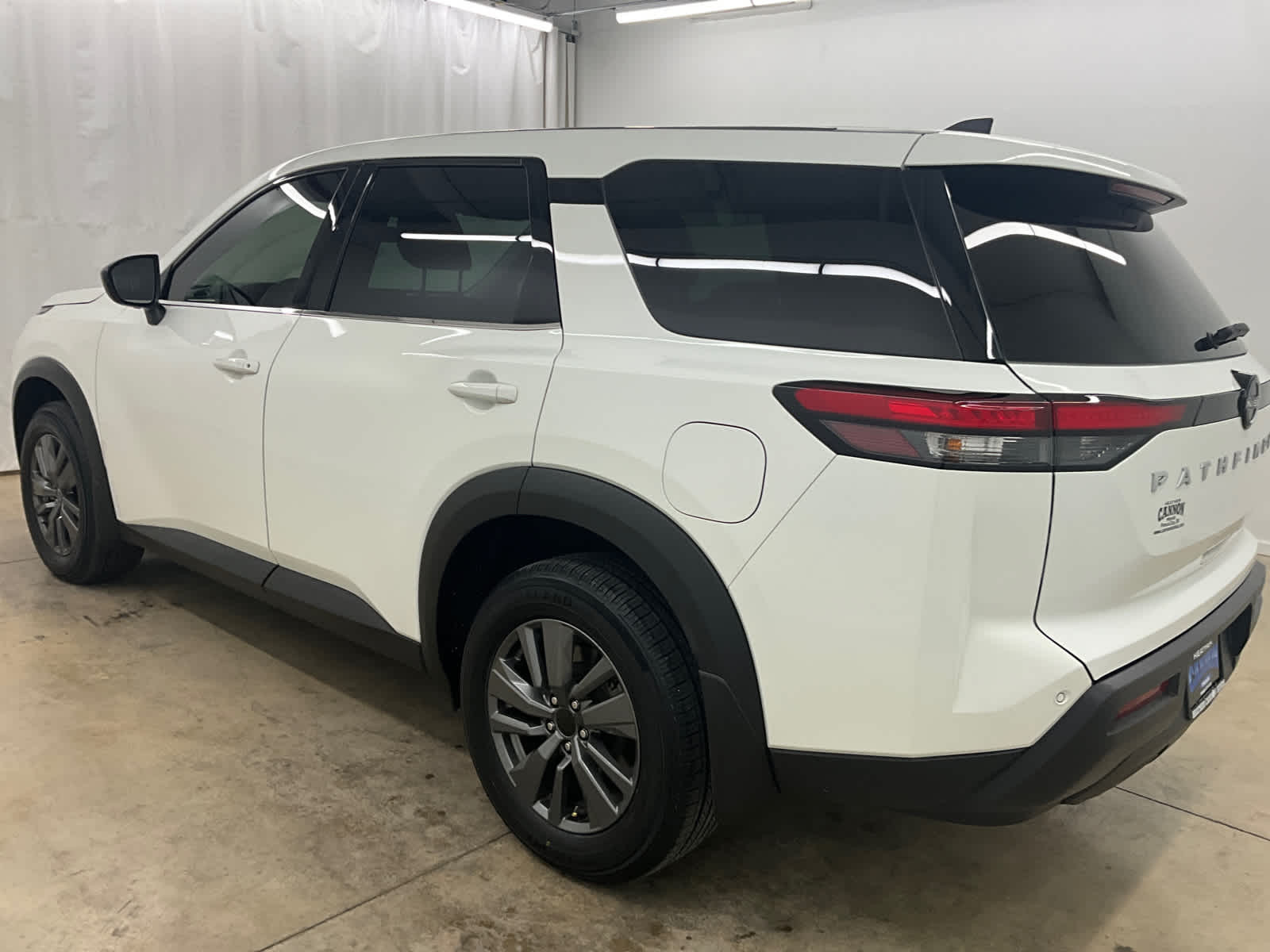 2024 Nissan Pathfinder S