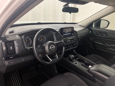 2024 Nissan Pathfinder S