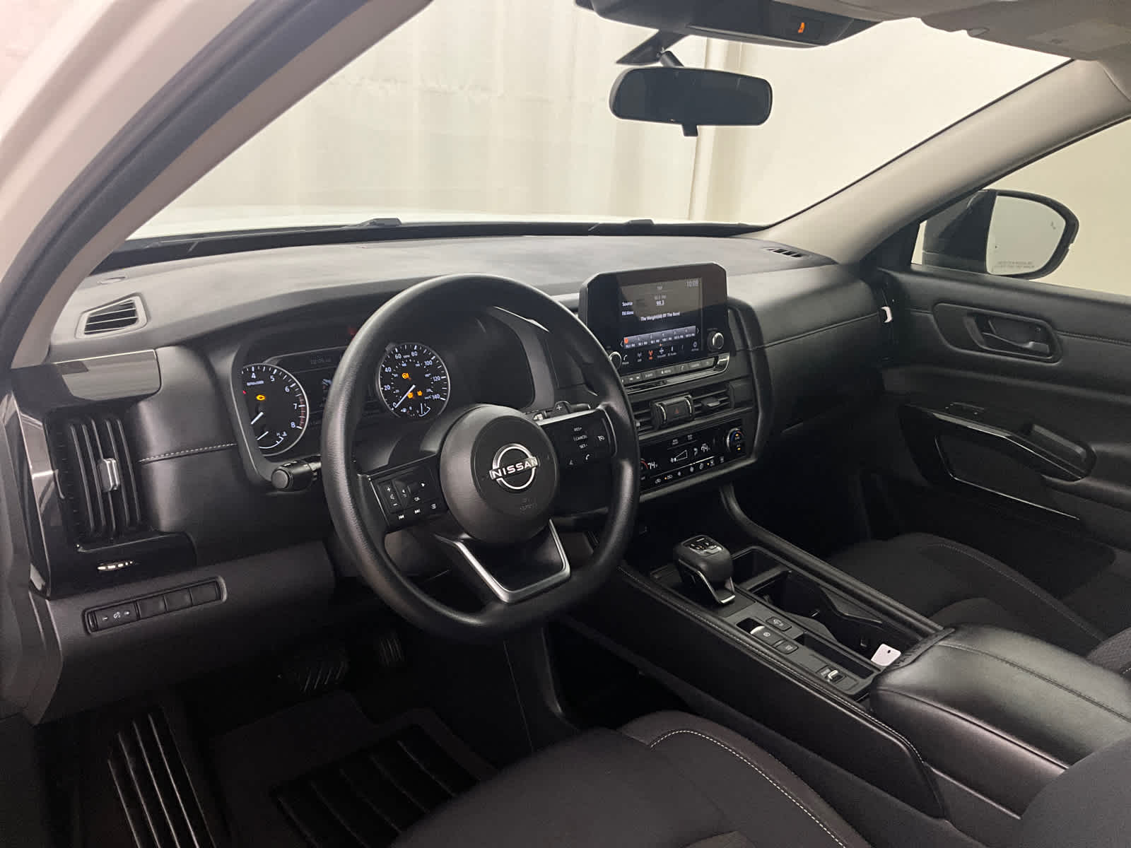 2024 Nissan Pathfinder S