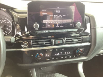 2023 Nissan Pathfinder SV