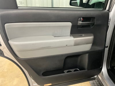 2017 Toyota Sequoia SR5