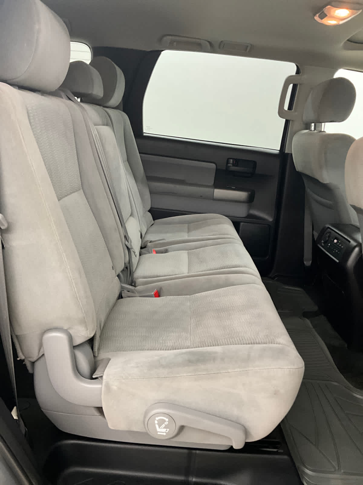 2017 Toyota Sequoia SR5