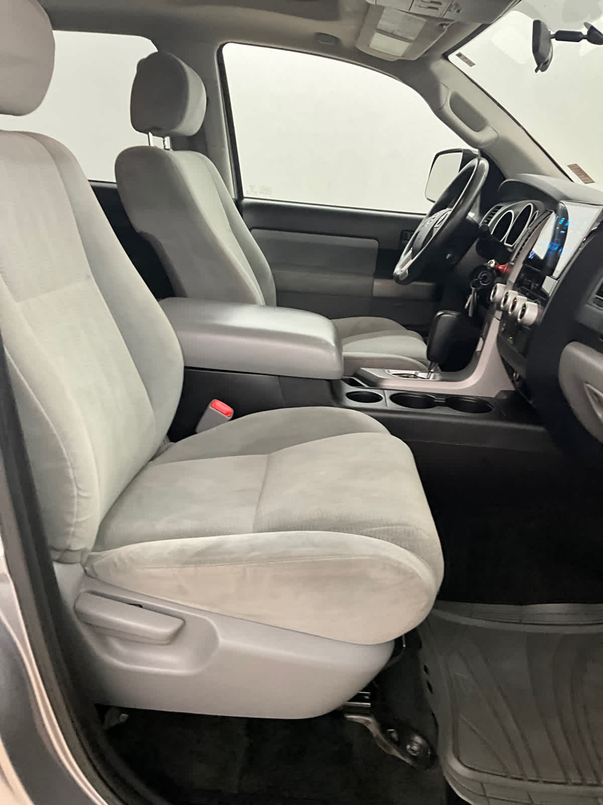 2017 Toyota Sequoia SR5