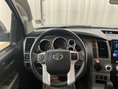 2017 Toyota Sequoia SR5