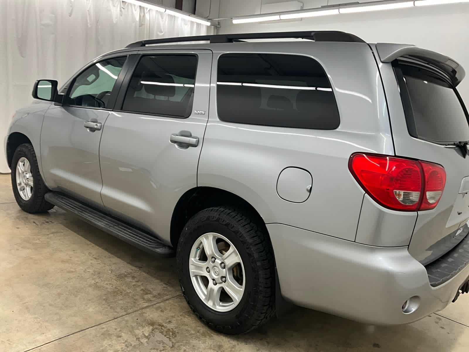 2017 Toyota Sequoia SR5