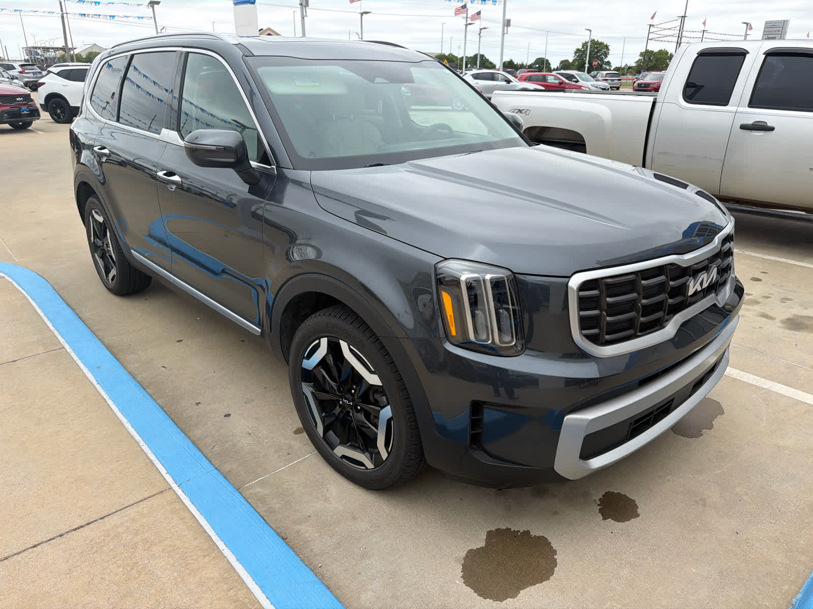 2023 Kia Telluride S