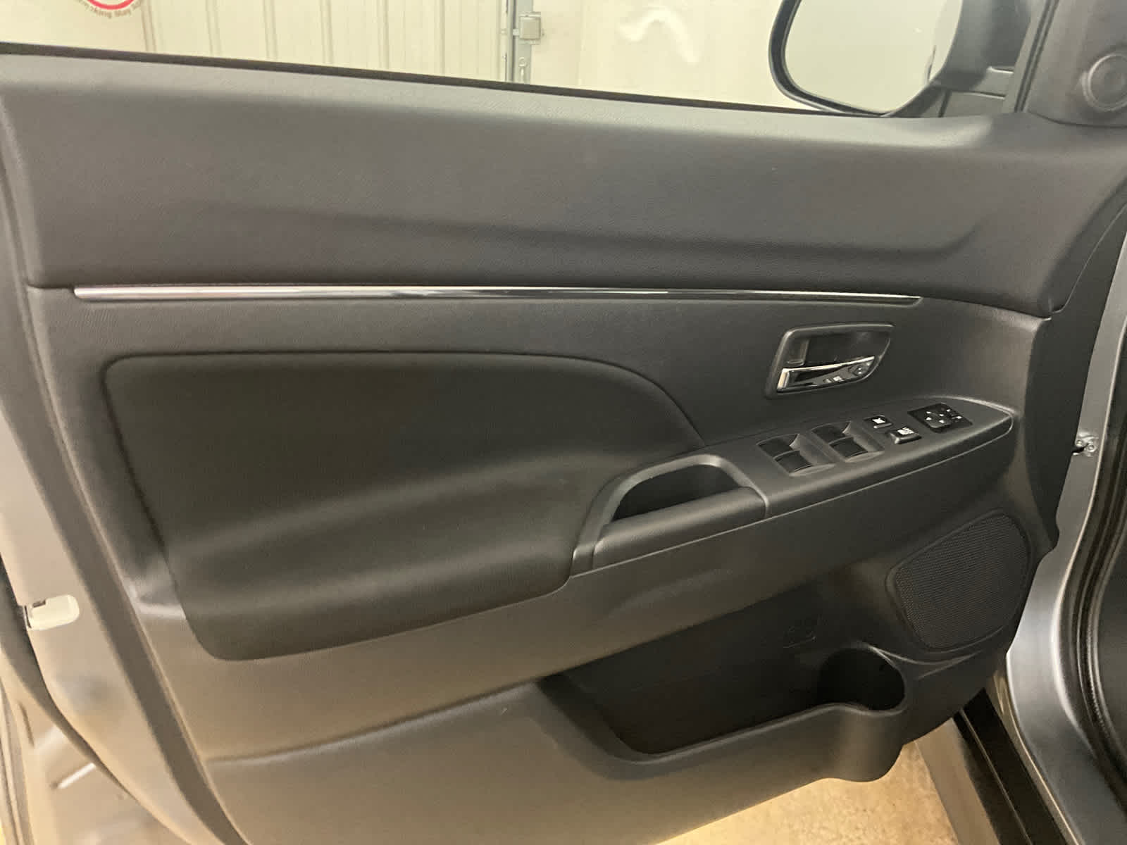 2025 Mitsubishi Outlander Sport ES